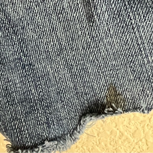 VTG American Eagle 2 Button Distressed Artist Cut Off Jean Short Shorts - Picture 6 of 7